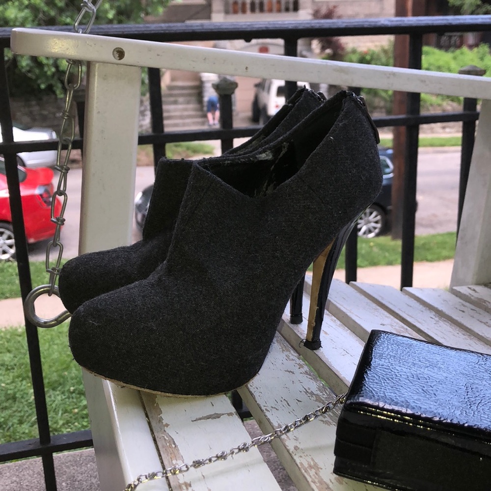 Vince Camuto Booties